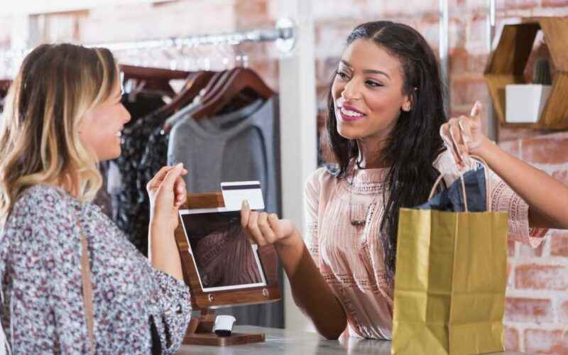 Jornada do cliente: etapas cruciais para aprimorar vendas