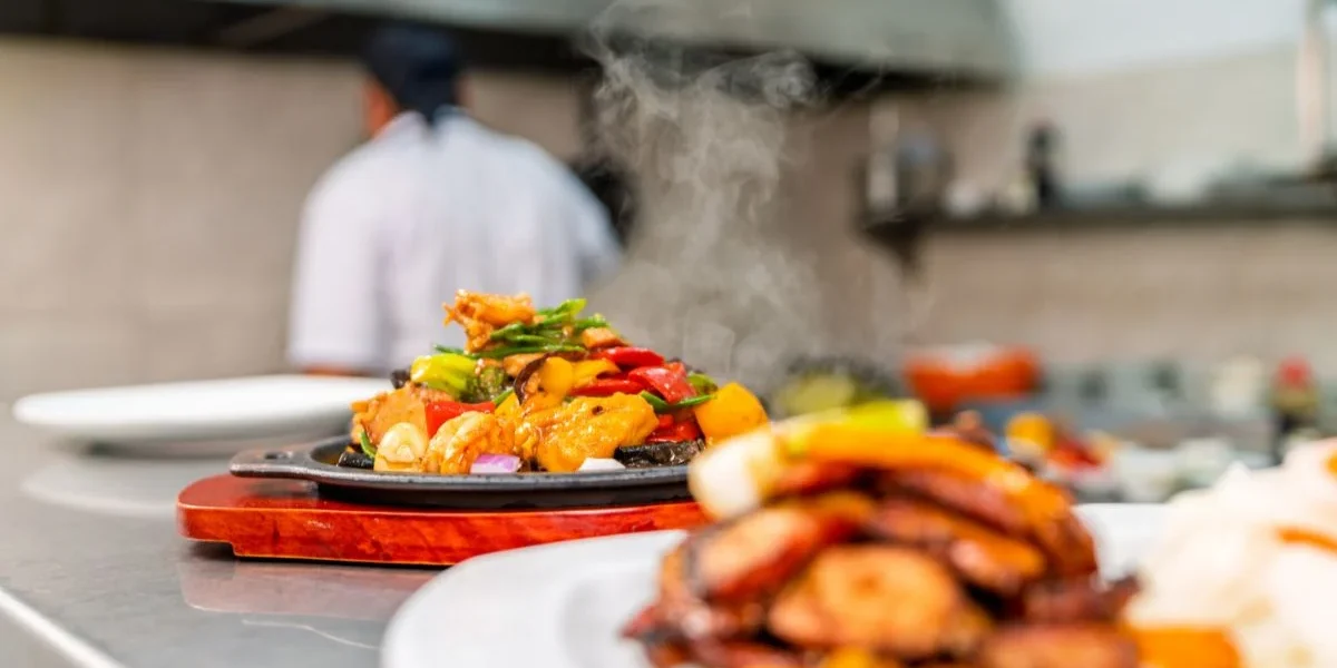 Como bares e restaurantes podem economizar nas compras do mês