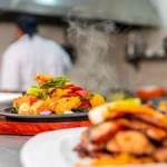 Como bares e restaurantes podem economizar nas compras do mês